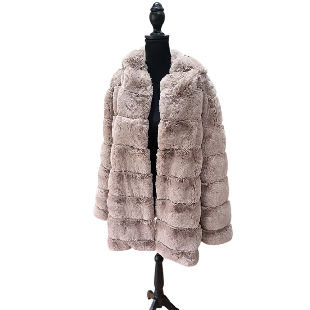 BCBG “Felicia” Luxurious Winter Faux Fur Hooded Coat size L